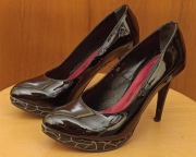 Damskie buty (czółenka) na szpilce firmy Massimo POLI rozm. 36