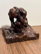 Śliczna figurka jak z brązu 