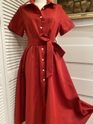 Zjawiskowa długa sukienka z paskiem , posiada kieszenie 