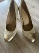 Szpilki damskie beżowe ze złotymi czubkami i obcasem 39