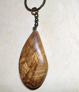 Breloczek do kluczy z drewna jesionu