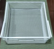 Metalowy kosz podwieszany-wusuwany organizer 