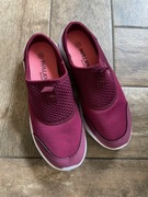 bordowe damskie buty sportowe typu slip-on Walkx Women rozmiar 38