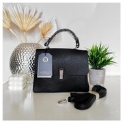 Torebka damska mała listonoszka czarna nowa z metką z paskiem wiosna