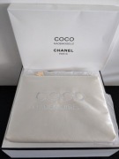 Kosmetyczka Chanel Coco Mademoiselle + 3 próbki Chanel Coco Mademoiselle  