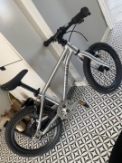 Rower dziecięcy Early Rider – lekki, stylowy, idealny na start