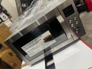 NOWA mikrofala z grillem