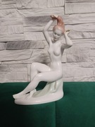 Kobieta akt figurka porcelana Budapest aquincum 