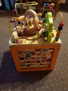 Drewniana kostka edukacyjna Zany Zoo od B.toys