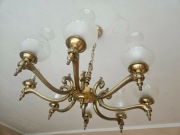 Żyrandol mosiężny klasyczny na łańcuchu – regulowana wysokość