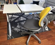 Biurko z fotelem obrotowym firmy Kettler