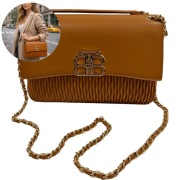 Torebka damska karmelowa elegancka na łańcuszku listonoszka klasyczna