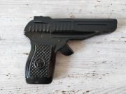 Stara zabawka korkowiec pistolet PRL sygnowany