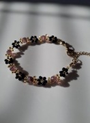 Bransoletka handmade czarne kwiatki i kryształki na co dzień wiosna lato 