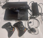 Konsola XBOX 360 + 2 pady + kinect + słuchawki 