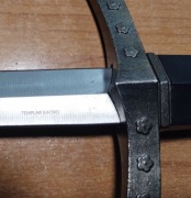 KRÓTKI MIECZ TEMPLARIUSZY DUŻY SZTYLET Z POCHWĄ