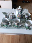 Serwis porcelana chińska dla 4 osób sygnowany 