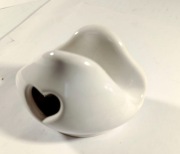 Podstawka  fajansowa na serwetki 8 x 7cm