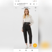 Nowe spodnie Paperbag Stradivarius L/40