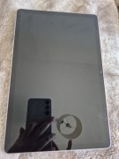 Tablet Samsung Galaxy Tab S9 FE z rysikiem