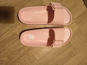 Różowe klapki nowe