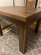 Solidny duży rozkładany stół w bardzo dobrym stanie