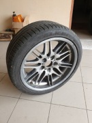 Falken azenis 235/40 R18