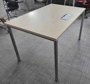 Biurko Mikomax 200x100 brzoza z klapką na srodku