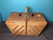 Drewniany Niciak pojemnik skrzynka