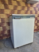 Kultowa lodówka Retro NECKERMANN KT 150 L-N. lata 60.