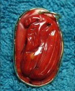 ZŁOTY  WISIOR Z NATURALNYM KORALEM - WAGA 12,5 g 