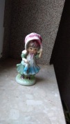 porcelana biskwit figurka dziewczynki malowana