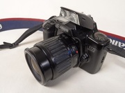 Canon EOS 1000F z paskiem Canon 