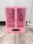 Szafa Barbie na ubranka i akcesoria używana 