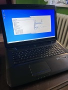 Medion Erazer X7830 / i7 / GTX 980M / 16GB RAM / SSD + HDD / Windows 10