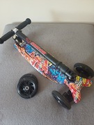 Hulajnoga trójkołowa 