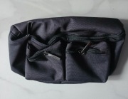 Czarna saszetka typu nerka