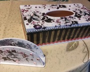 Komplet chusteczniki z serwetnikami i pudełka 