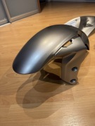 Przedni błotnik honda cb125r oryginał srebrny