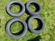 Opony Pirelli Sottozero 215-55 R17 zimowe 5,5-6,5mm bieżnik asymetryczny 4s