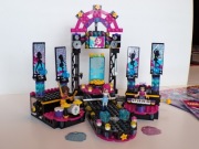 LEGO Friends 41105 Scena Gwiazdy zestaw kompletny, używany, - 2 pelerynki