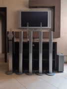 Kino domowe + telewizor ze stojakiem