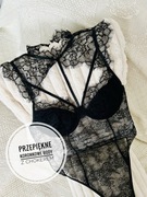 Przepiękne nowe czarne koronkowe body z chokerem i paskami na biuscie S