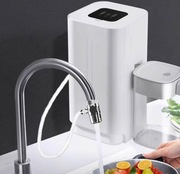 Oczyszczacz wody RO z odwrócona osmoza Reverse osmosis (RO) water purifier