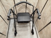 balkonik chodzik wózek z siedziskiem dla seniora