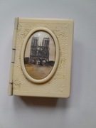 bardzo stara pamiątka z Paryża pudełko z różańcem