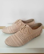 Półbuty jazzówki damskie ażurowe pudrowy róż RESERVED rozmiar 37