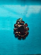 Złota zawieszka z granatami .idealny prezent