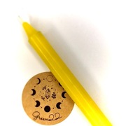 Żółta świeca świeczka do magii rytuałów radości