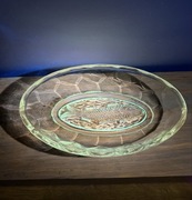 salaterka śledziówka ząbkowice huta szkło stara . pierwsze foto uv 365 nm